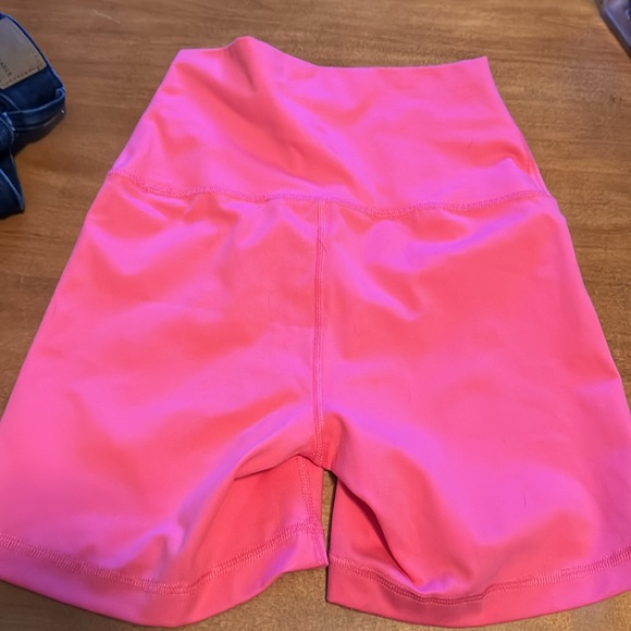 Pink yogalicious lux, size small yoga short - Picture 2 of 4